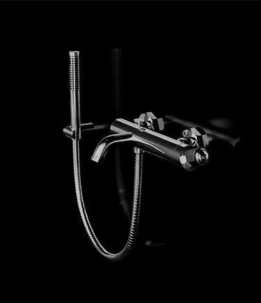 Art Deco Black Chrome Wall Mounted Bath Filler (61BKF)