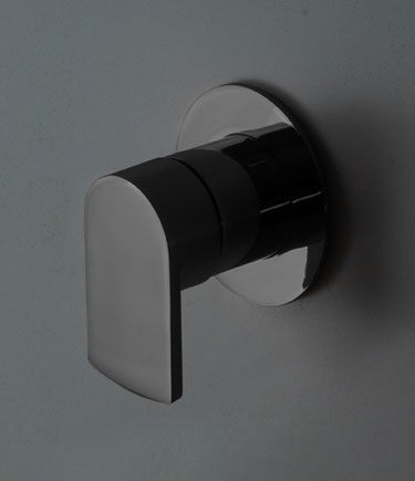 Kara Black Chrome Single Lever Shower Valve (74MM)