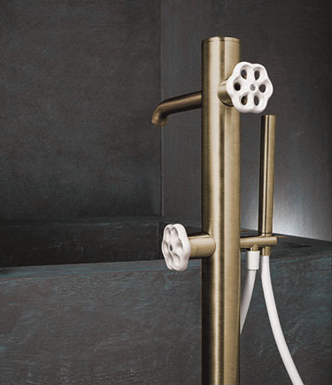 Flower Brass Freestanding Bath Tap (38FL)