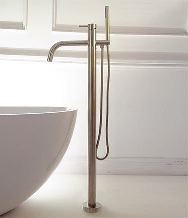 Noa Freestanding Bath Tap (49F)