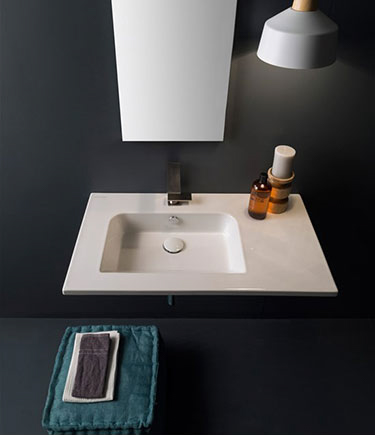 Chic Designer Wall Mounted Basin (24Y)