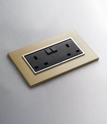 Chic Satin Gold Plug Sockets (CG2)