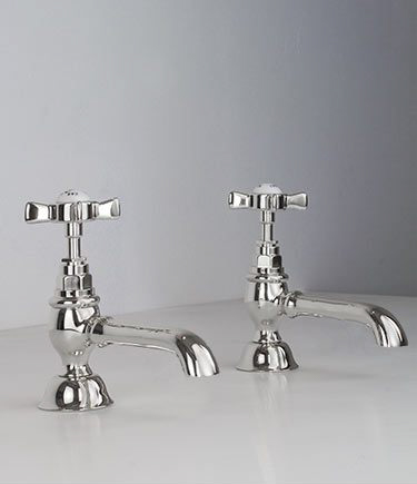 Classic Bath Pillar Taps (50EE)