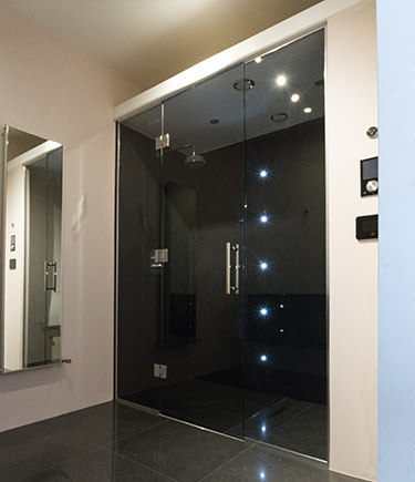 Grande View 3 Panel Shower Enclosure (69M)