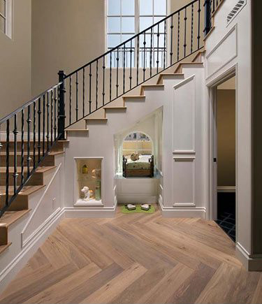 Jumbo Herringbone Oak Parquet (93GG)