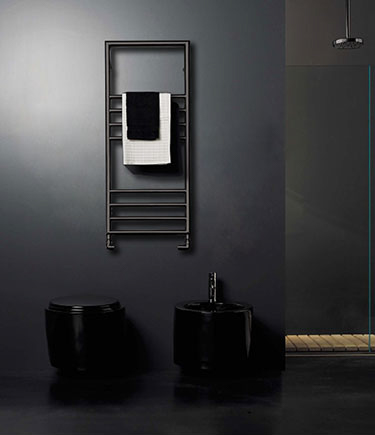 Lulu Black Chrome Heated Towel Rail (59YBC)