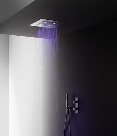 Manhattan Rainfall LED Shower Head (78V)