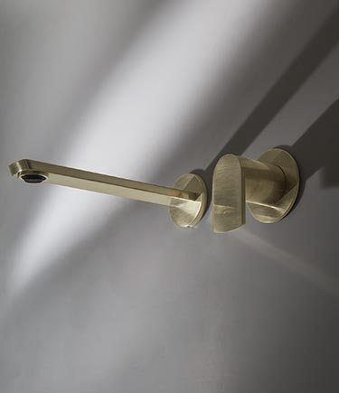 Moca Brass Wall Mounted Bath Filler (30D)