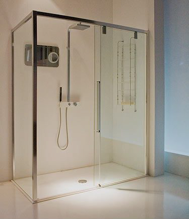 Studio Shower Enclosure with Sliding Door (68B)