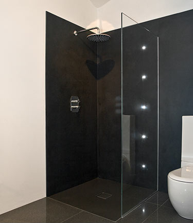 12mm Walk In Shower Screen in Low Iron Glass (70B)