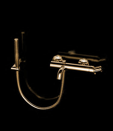 Twist Gold Wall Mounted Bath Filler (47GF)