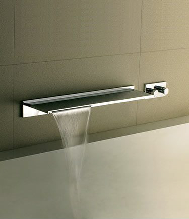 Waterblade Waterfall Bath Filler Tap (38E)