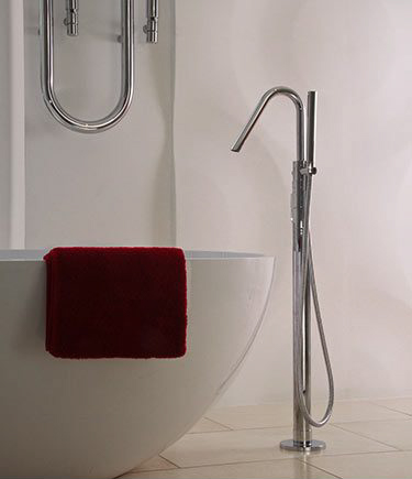 Thermostatic Freestanding Bath Tap & Shower (50D)