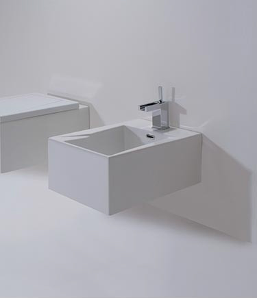 Qube Wall Mounted Bidet (21F)