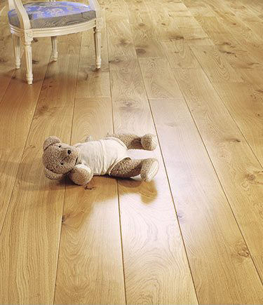 Oak Flooring in Lacquer (92A)