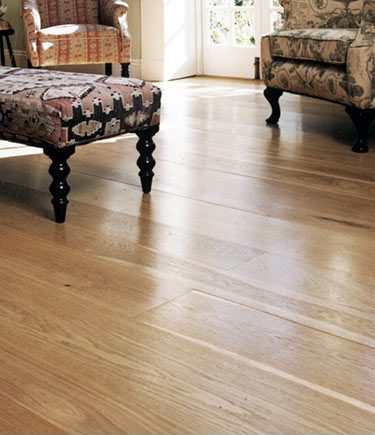 Wide Board Oak Flooring (91A)