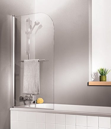 Traditional Bath Shower Screen (64A)