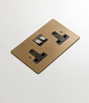 Bronze Electrical Plug Socket (127B)