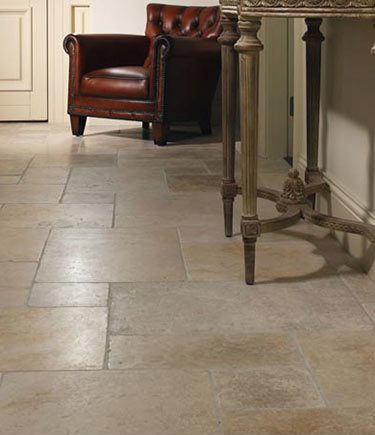 Fossil Grey / Gold Tumbled Limestone Flooring (95Y)