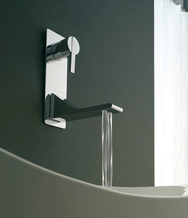 REM Portrait Wall Mounted Basin Tap (51F)