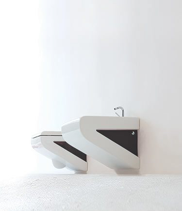 Nouveau White Wall Mounted Bidet (15J)