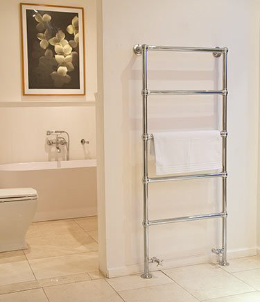 Eden Heated Towel Rail (57L)