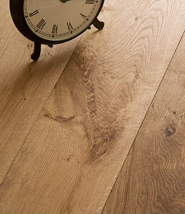 Brushed & Oiled Oak Engineered Wood Flooring (93N)