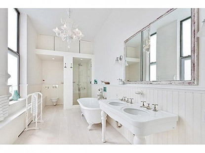 Kate Winslet Bathroom