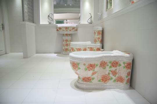 classic-art-ceramics-flower-toilet