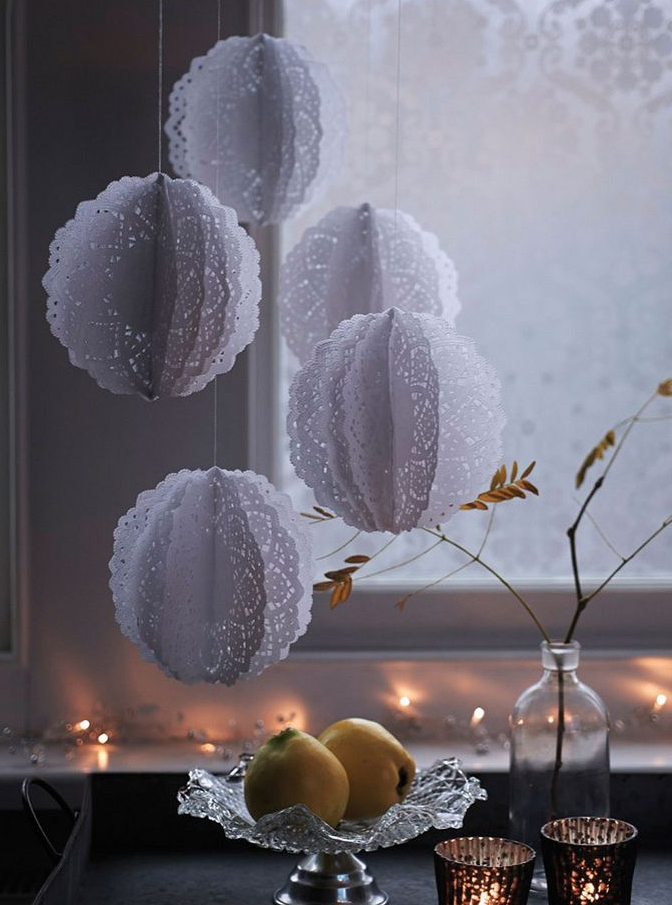 doily-pom-poms