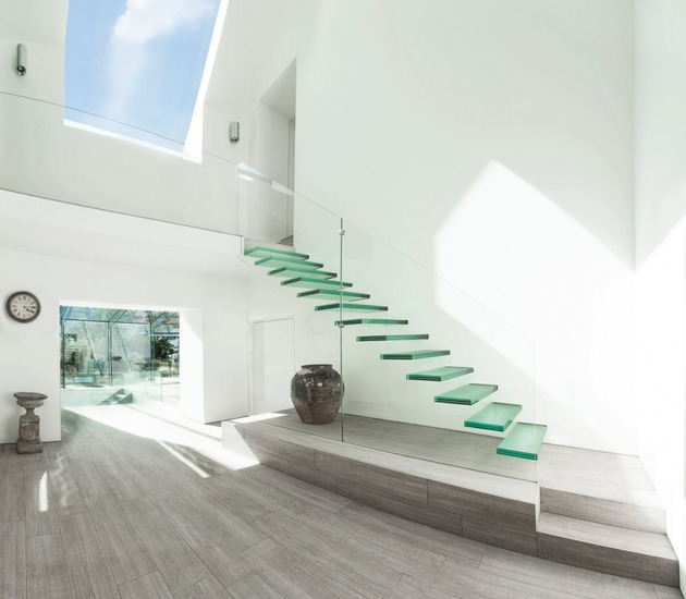 glass-staircase