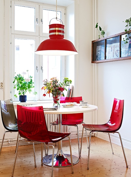 red-plastic-chairs