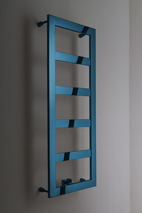 ﻿Blue Chrome Large Bar Towel Rail